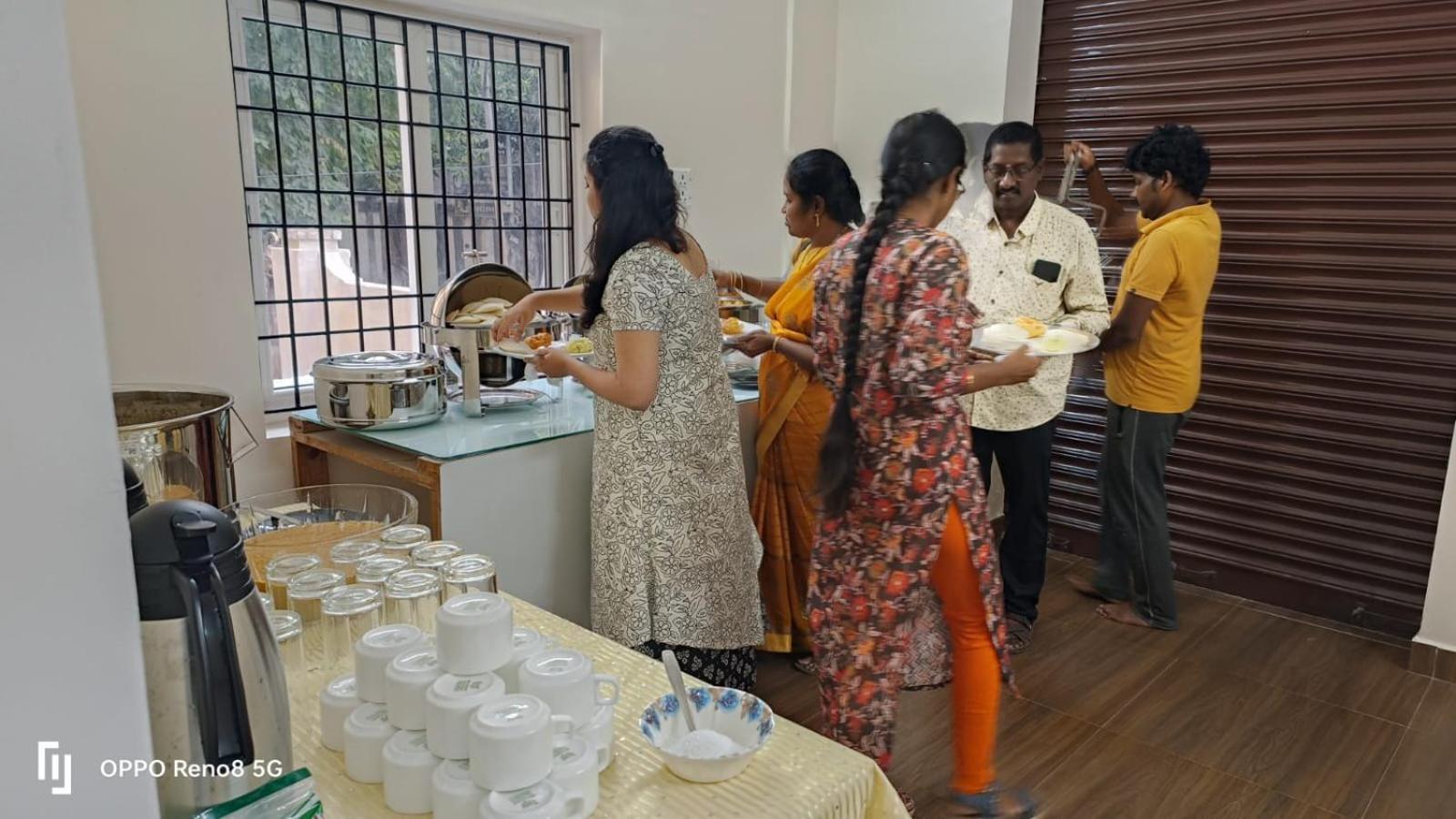 Bed and Breakfast Jn Residency Perungudi Chennai Esterno foto
