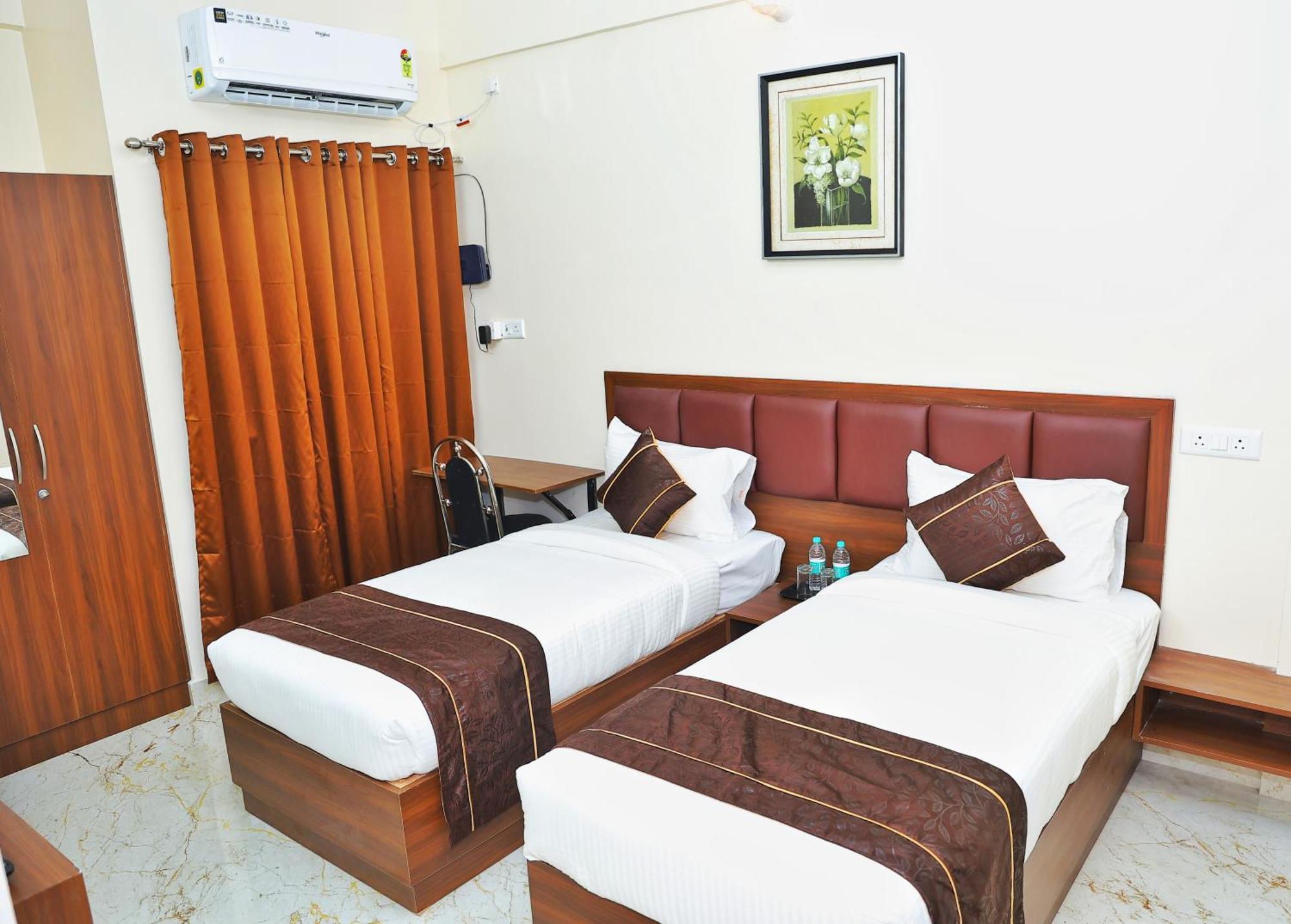 Bed and Breakfast Jn Residency Perungudi Chennai Esterno foto
